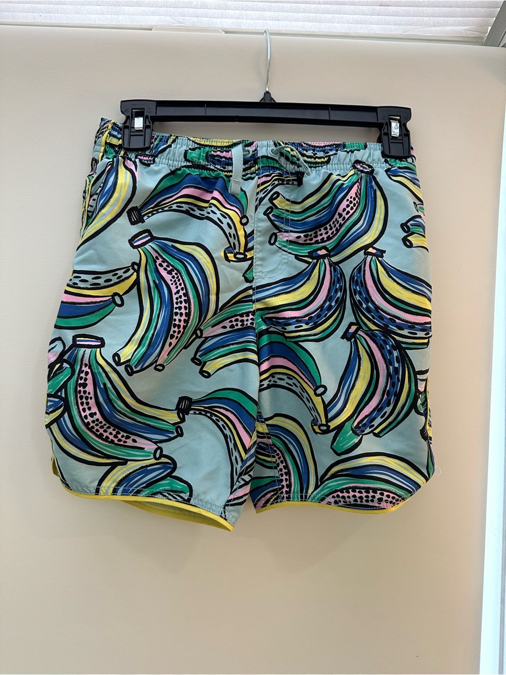 Hanna Andersson Aqua Athletic Shorts with Multicolor Banana Print